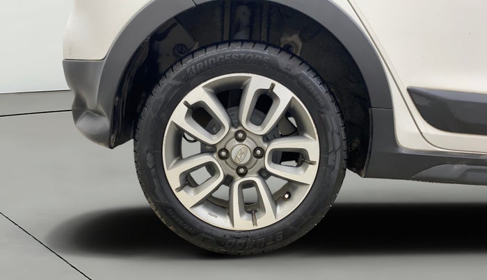 2017 Hyundai i20 Active 1.2 SX, Petrol, Manual, 74,821 km, Right Rear Wheel