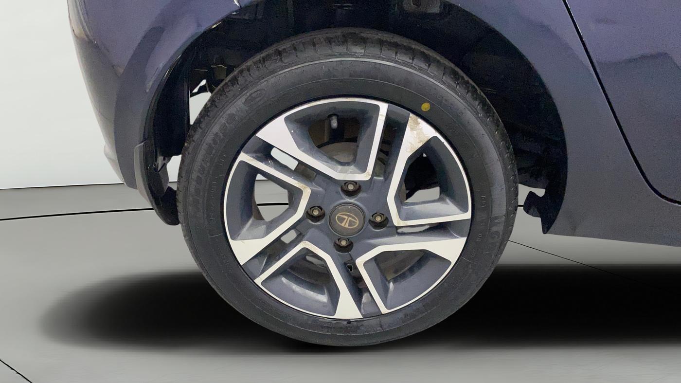 2023 Tata Tiago XZ PLUS PETROL, Petrol, Manual, 29,902 km, Right Rear Wheel