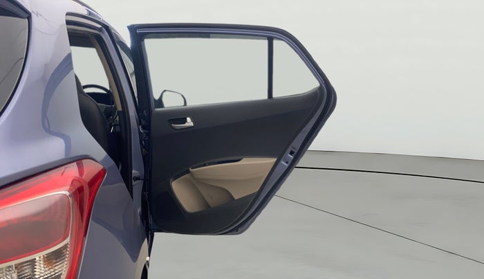 2016 Hyundai Grand i10 ASTA (O) AT 1.2 KAPPA VTVT, Petrol, Automatic, 28,318 km, RHS Rear Door