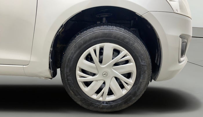 2017 Maruti Swift VXI, Petrol, Manual, 68,694 km, Right Front Wheel
