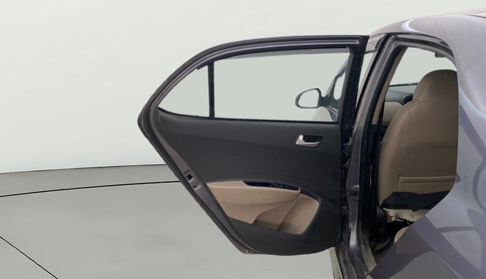 2018 Hyundai Xcent SX 1.2, CNG, Manual, 1,33,725 km, LHS Rear Door