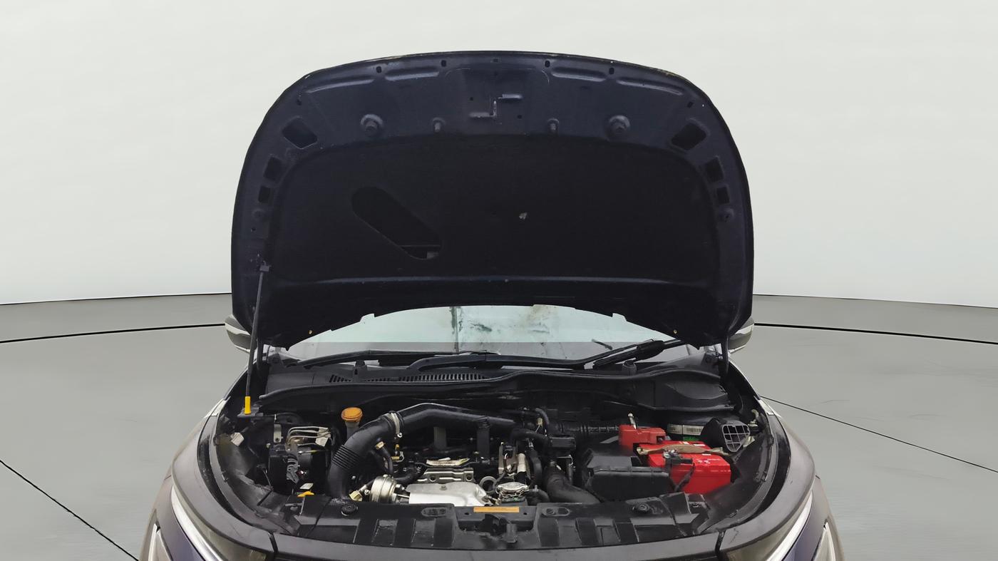 2023 Tata ALTROZ XZ PLUS PETROL, Petrol, Manual, 49,816 km, Open Bonet