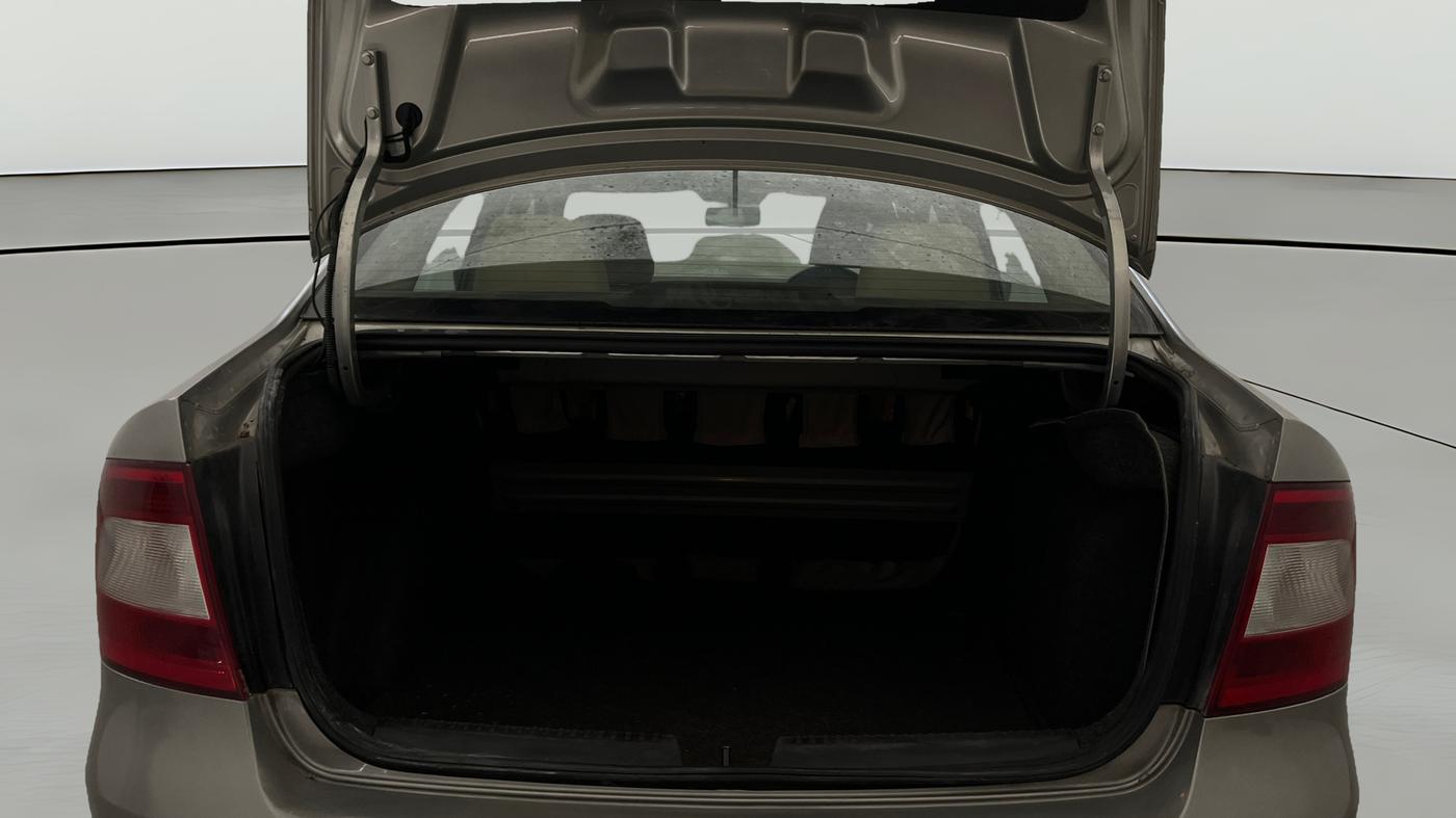 2014 Skoda Rapid AMBITION 1.6 TDI CR MT PLUS, Diesel, Manual, 51,112 km, Boot Open Zoomed View