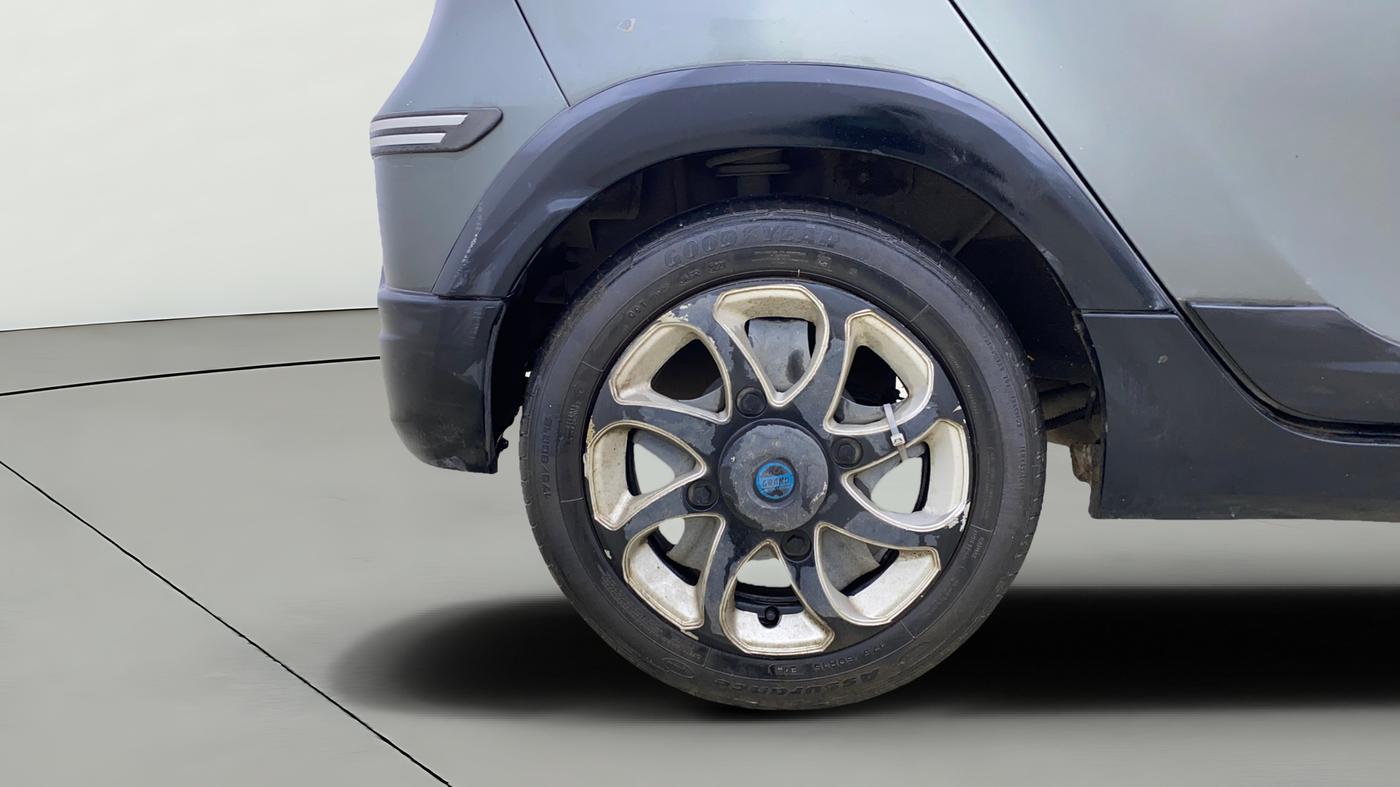 2021 Tata TIAGO NRG XZ MT, CNG, Manual, 45,857 km, Right Rear Wheel