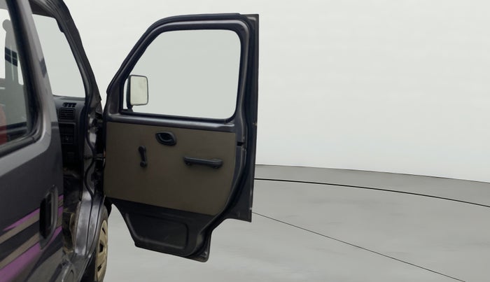 2016 Maruti Eeco 7 STR, Petrol, Manual, 68,008 km, RHS Front Door