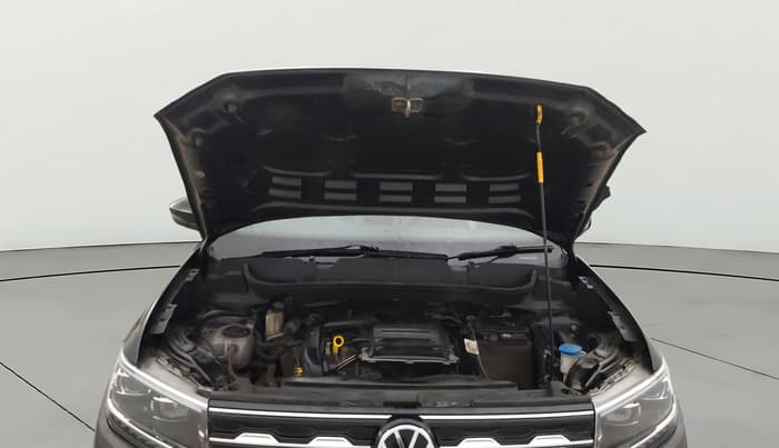 2023 Volkswagen TAIGUN TOPLINE 1.0 TSI AT, Petrol, Automatic, 33,166 km, Open Bonet
