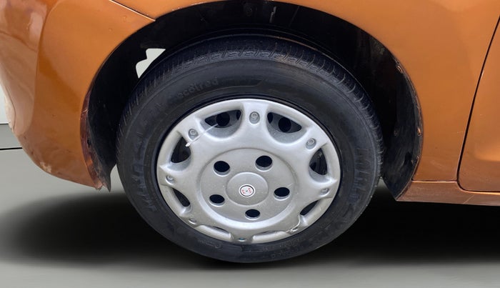 2015 Maruti Baleno DELTA PETROL 1.2, Petrol, Manual, 68,485 km, Left Front Wheel