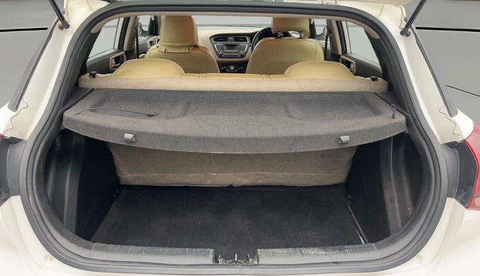 2018 Hyundai Elite i20 SPORTZ 1.2, Petrol, Manual, 57,894 km, Boot Open Zoomed View