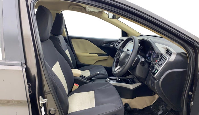 2017 Honda City 1.5L I-VTE V CVT, Petrol, Automatic, 80,707 km, Right Side Front Door Cabin