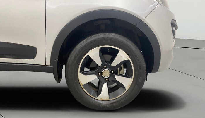 2018 Tata NEXON XZA PLUS PETROL, Petrol, Automatic, 23,807 km, Right Front Wheel