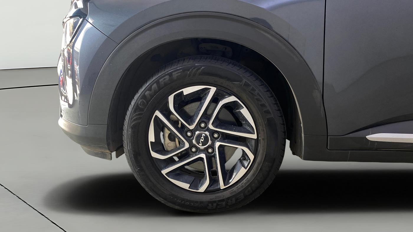 2024 KIA CARENS LUXURY PLUS 1.5 DIESEL AT 7 STR, Diesel, Automatic, 8,072 km, Left Front Wheel