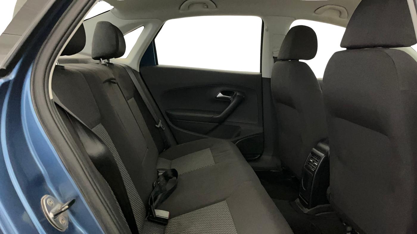 2017 Volkswagen Vento COMFORTLINE 1.6, Petrol, Manual, 75,158 km, Right Side Rear Door Cabin