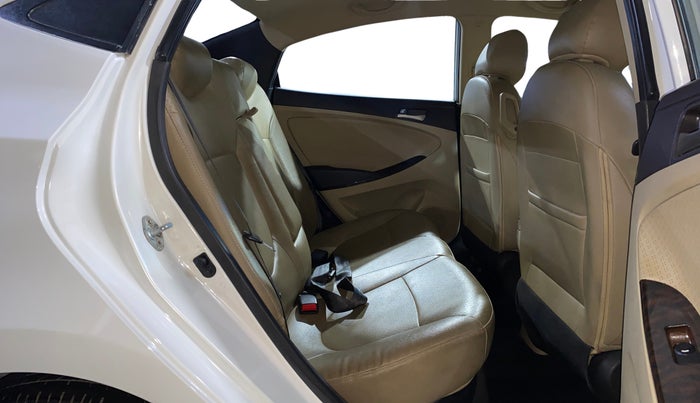 2017 Hyundai Verna 1.6 VTVT SX (O) AT, Petrol, Automatic, 25,039 km, Right Side Rear Door Cabin