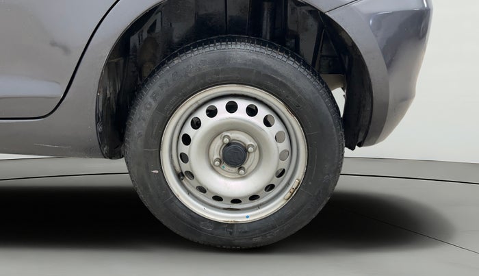 2017 Maruti Swift LXI (O), CNG, Manual, 55,843 km, Left Rear Wheel