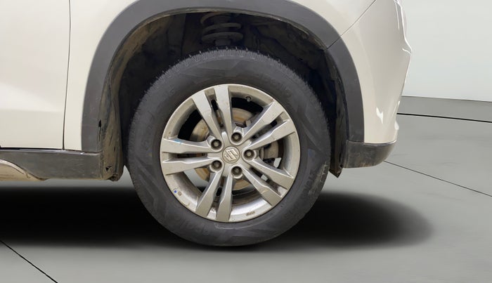 2018 Maruti Vitara Brezza ZDI PLUS, Diesel, Manual, 1,48,018 km, Right Front Wheel