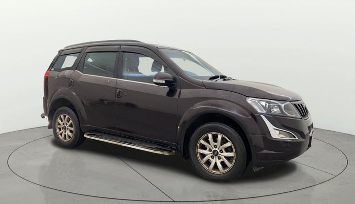 2018 Mahindra XUV500 W10 AT, Diesel, Automatic, 99,702 km, Right Front Diagonal