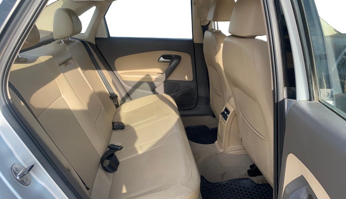 2017 Volkswagen Vento HIGHLINE DIESEL 1.5, Diesel, Manual, 90,327 km, Right Side Rear Door Cabin