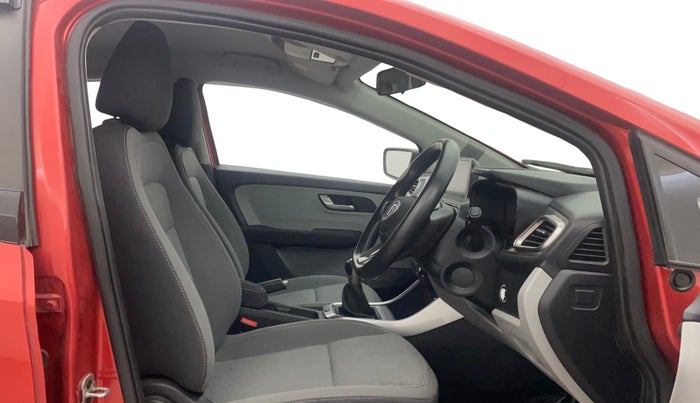 2021 Tata ALTROZ XZ PETROL, Petrol, Manual, 31,006 km, Right Side Front Door Cabin