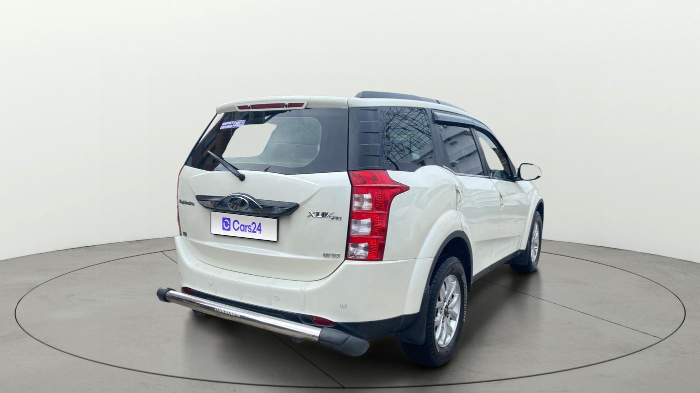 2015 Mahindra XUV500 W10, Diesel, Manual, 77,864 km, Right Back Diagonal