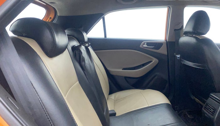 2018 Hyundai Elite i20 ASTA 1.2 (O), Petrol, Manual, 71,713 km, Right Side Rear Door Cabin