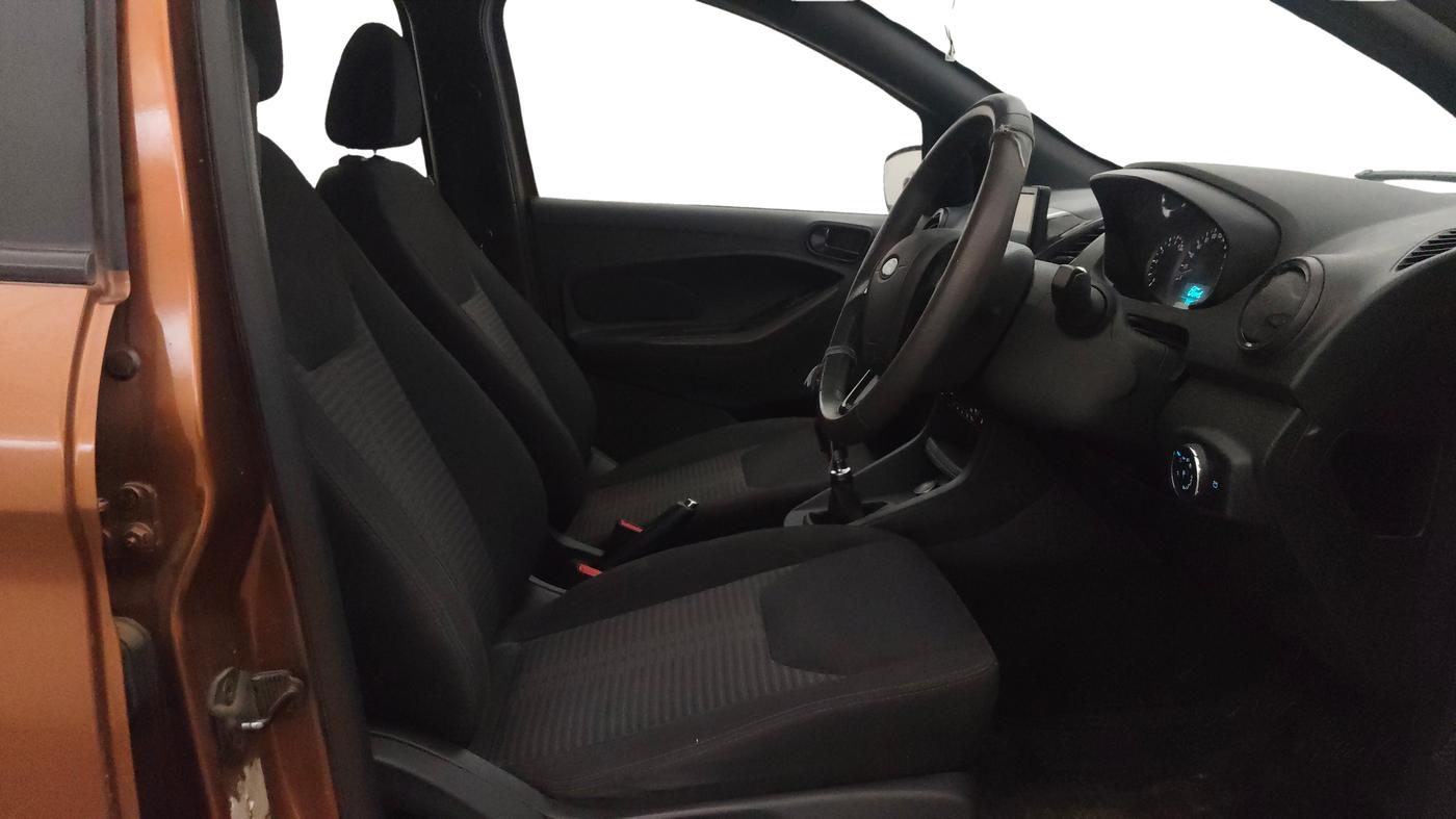 2020 Ford FREESTYLE TITANIUM PLUS 1.5 DIESEL, Diesel, Manual, 77,182 km, Right Side Front Door Cabin