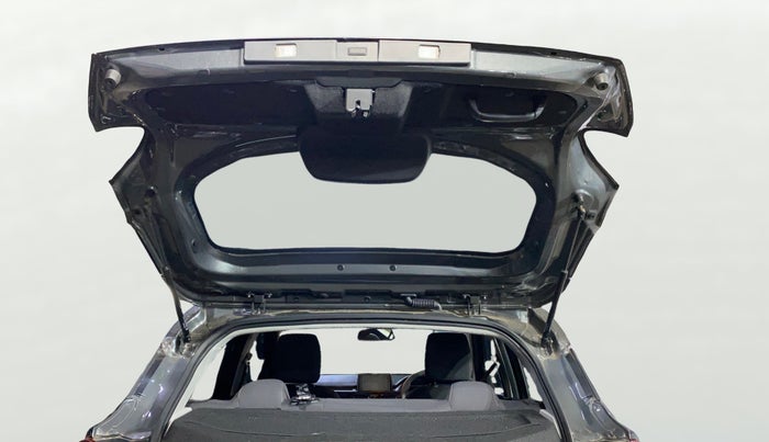 2025 Tata PUNCH Adventure Plus AMT, Petrol, Automatic, 4,428 km, Boot Door Open