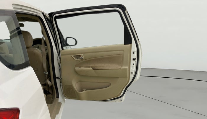 2015 Maruti Ertiga VXI CNG, CNG, Manual, 54,247 km, RHS Rear Door