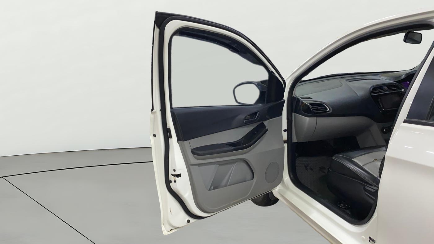 2023 Tata Tiago XT RHYTHM PETROL, Petrol, Manual, 36,790 km, LHS Front Door