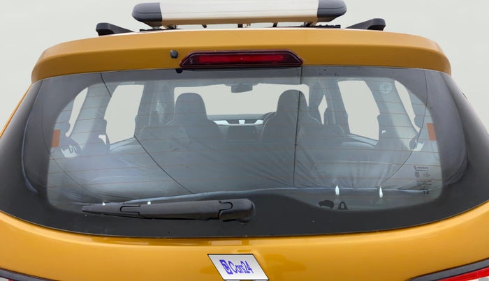 2023 Renault TRIBER RXZ AMT, Petrol, Automatic, 15,606 km, Rear Windshield