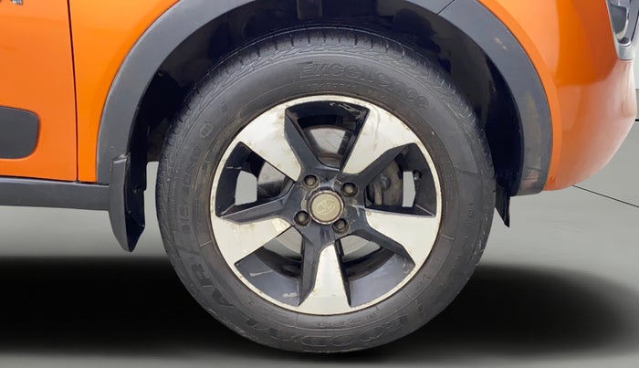 2018 Tata NEXON XZ PLUS PETROL DUAL TONE, Petrol, Manual, 41,732 km, Right Front Wheel