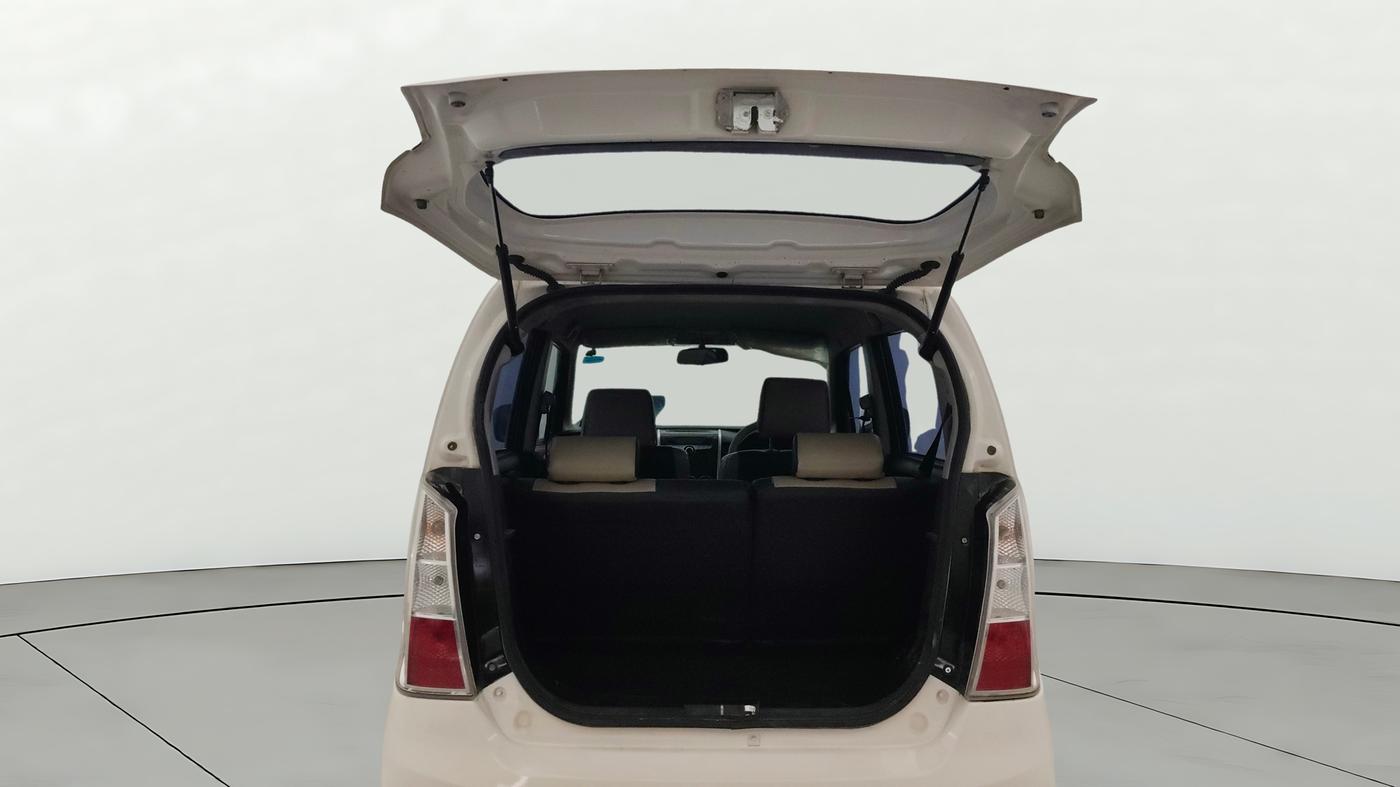2015 Maruti Wagon R Stingray VXI, Petrol, Manual, 48,334 km, Boot Door Open