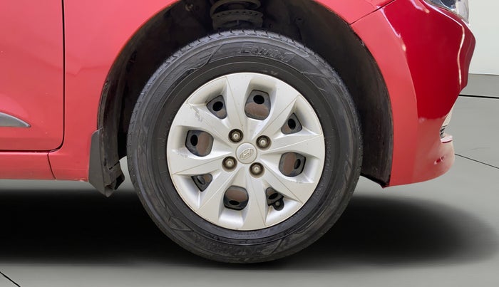 2015 Hyundai Elite i20 SPORTZ 1.2, Petrol, Manual, 81,832 km, Right Front Wheel