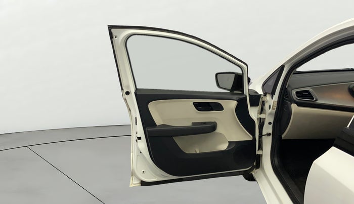 2022 Tata ALTROZ XM PLUS PETROL, Petrol, Manual, 79,466 km, LHS Front Door