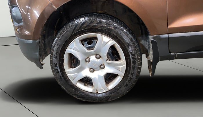 2017 Ford Ecosport AMBIENTE 1.5L PETROL, Petrol, Manual, 1,06,920 km, Left Front Wheel