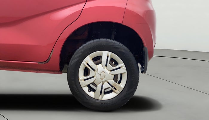 2016 Datsun Redi Go S, Petrol, Manual, 70,807 km, Left Rear Wheel