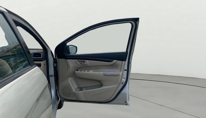 2016 Maruti Ciaz VXI+, Petrol, Manual, 41,827 km, RHS Front Door