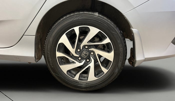 2020 Honda Civic 1.8L I-VTEC VX CVT, Petrol, Automatic, 1,04,643 km, Left Rear Wheel