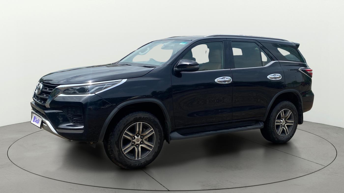 2023 Toyota Fortuner 4X2 AT 2.8 DIESEL, Diesel, Automatic, 36,861 km, Left Front Diagonal