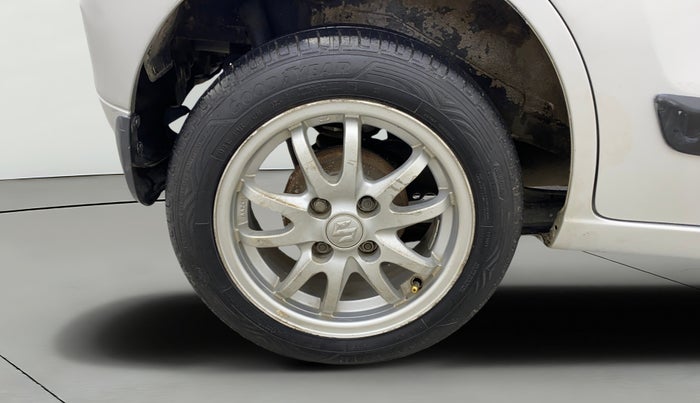 2015 Maruti Wagon R 1.0 VXI, Petrol, Manual, 44,001 km, Right Rear Wheel