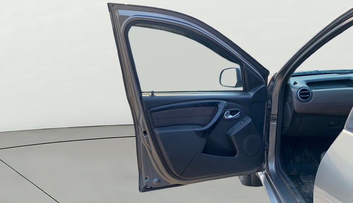 2017 Nissan Terrano XV D PREMIUM AMT, Diesel, Automatic, 91,104 km, LHS Front Door