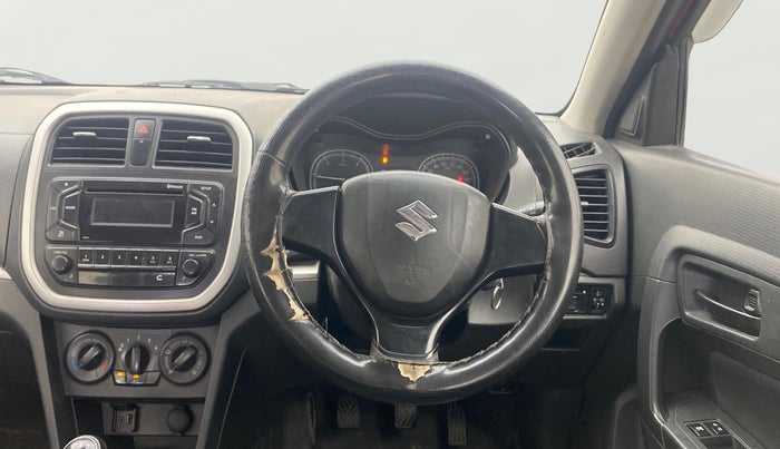 2016 Maruti Vitara Brezza VDI (O), Diesel, Manual, 97,365 km, Steering Wheel Close Up