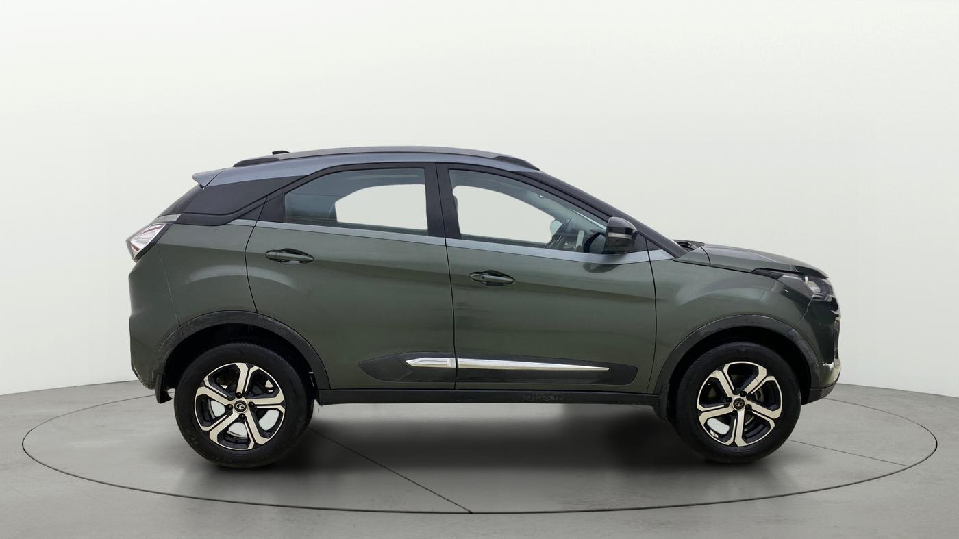 2022 Tata NEXON XZ PLUS (PREMIUM) PETROL, Petrol, Manual, 80,184 km, Right Side View