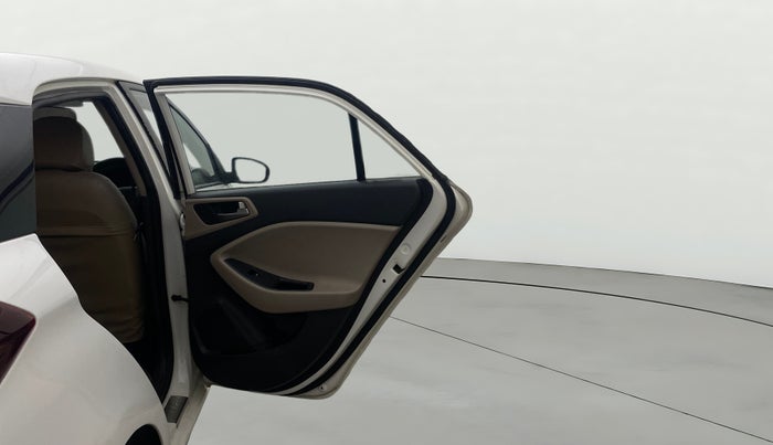 2016 Hyundai Elite i20 MAGNA 1.4 CRDI, Diesel, Manual, 1,12,140 km, RHS Rear Door