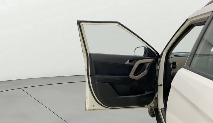 2015 Hyundai Creta SX (O) 1.6 DIESEL, Diesel, Manual, 1,36,382 km, LHS Front Door