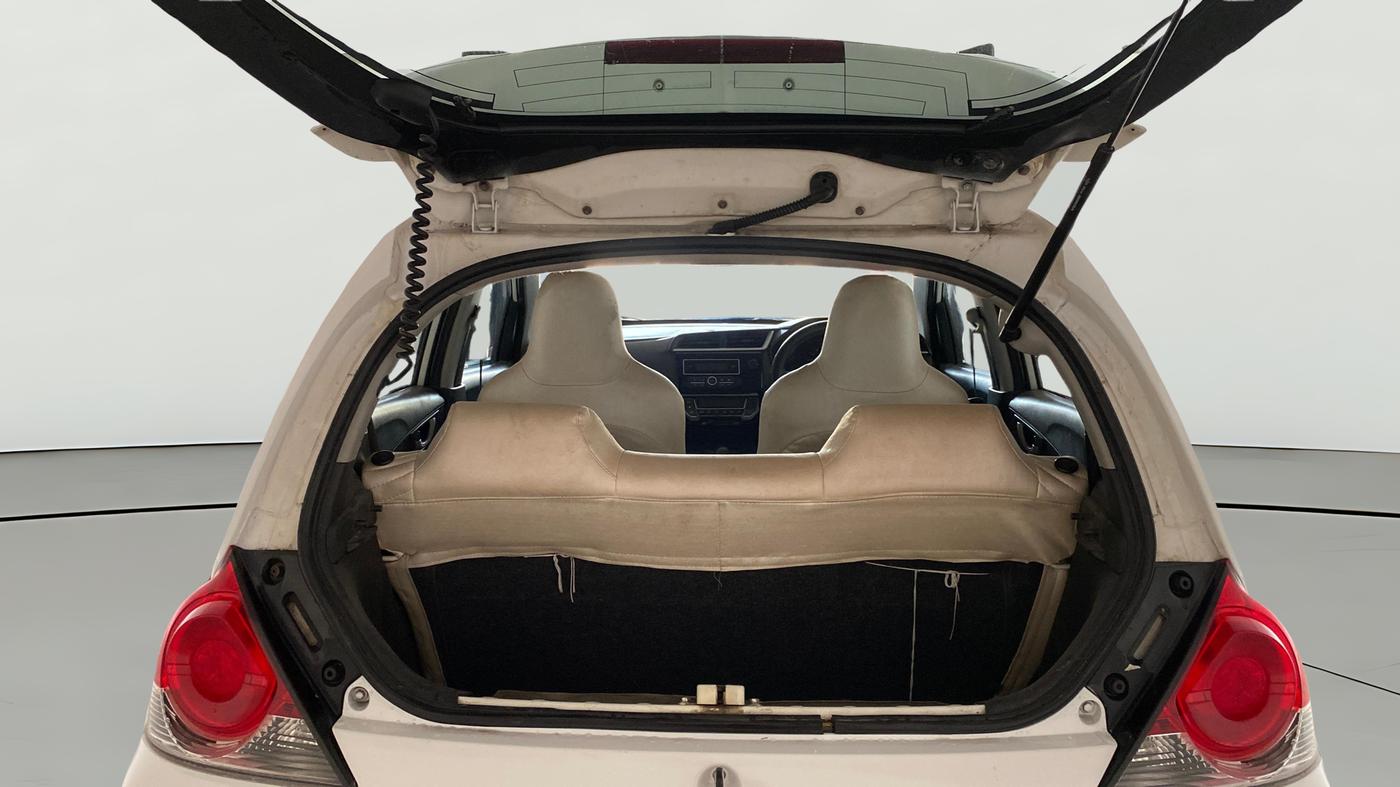 2016 Honda Brio VX AT, Petrol, Automatic, 52,986 km, Boot Open Zoomed View