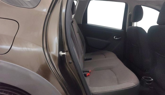 2021 Renault Duster RXS 1.3 TURBO PETROL MT, Petrol, Manual, 25,708 km, Right Side Rear Door Cabin