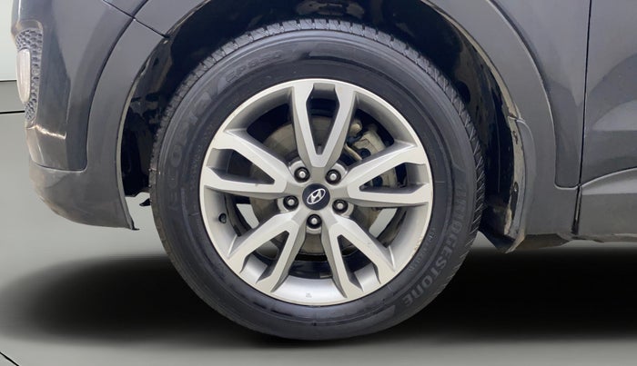 2014 Hyundai Santa Fe 4 WD AT, Diesel, Automatic, 88,620 km, Left Front Wheel