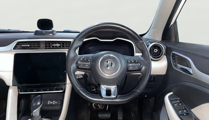 2023 MG ASTOR SHARP 1.5 CVT, Petrol, Automatic, 21,810 km, Steering Wheel Close Up