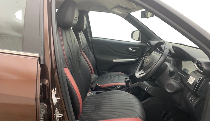 2022 Nissan MAGNITE XV PREMIUM, Petrol, Manual, 42,189 km, Right Side Front Door Cabin