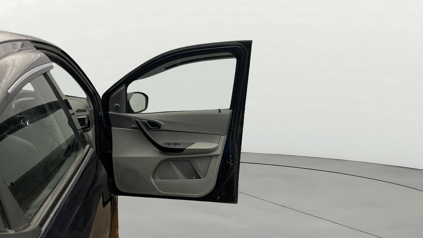 2022 Tata TIGOR XZ CNG, CNG, Manual, 91,707 km, RHS Front Door